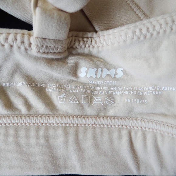 SKIMS Fits Everybody Scoop Neck Bralette Beige Camisole Top Size XS - Picture 3 of 3
